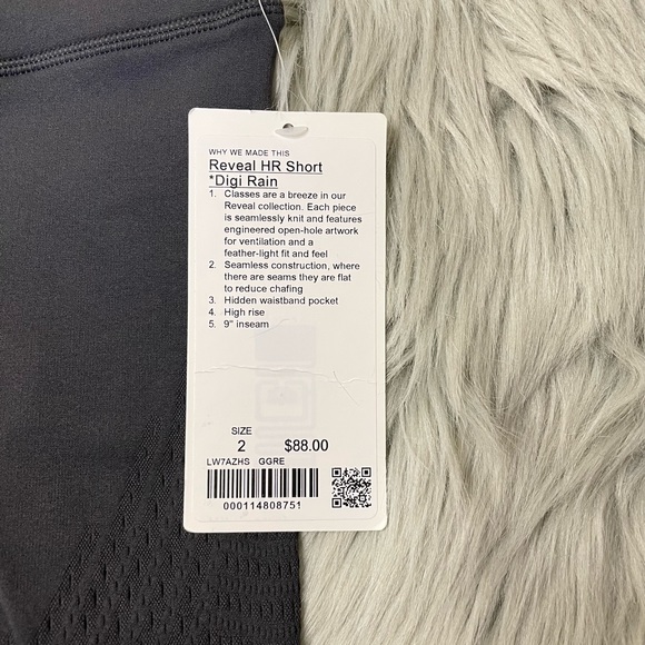 Lululemon shorts - Picture 3 of 3